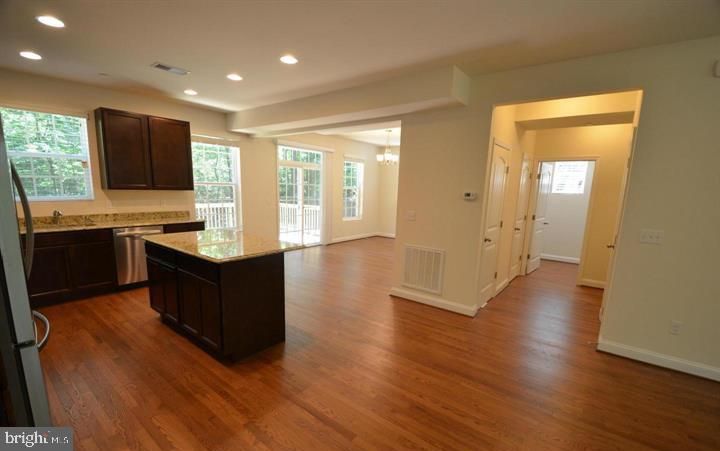 5917 Sneed Dr, Deale, MD 20751