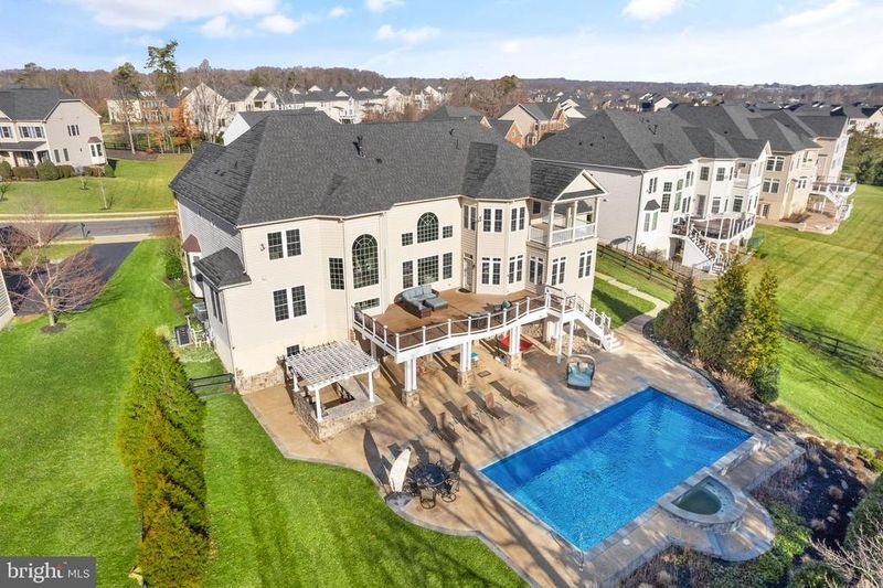 41635 Revival Dr, Ashburn, VA 20148