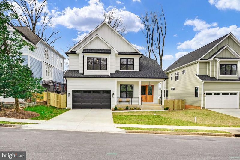 1150 N Ivanhoe St, Arlington, VA 22205