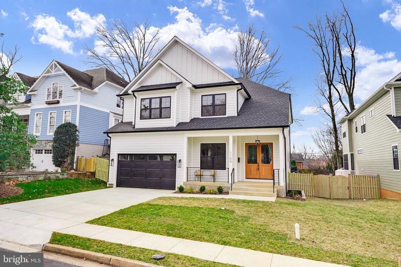 1150 N Ivanhoe St, Arlington, VA 22205