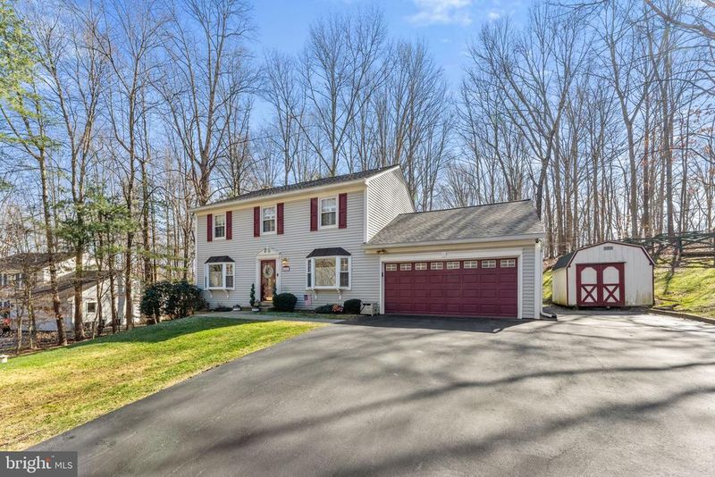 6441 Excalibur Ct, Manassas, VA 20112
