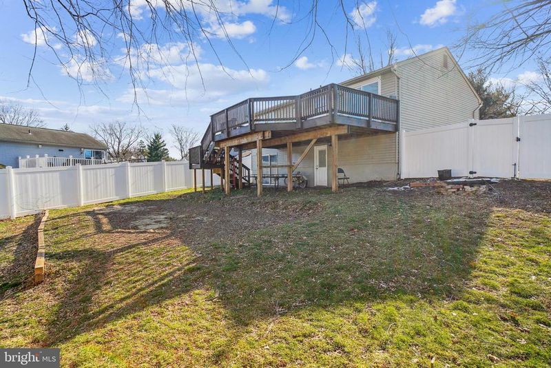 496 Giltspur Rd, Frederick, MD 21703