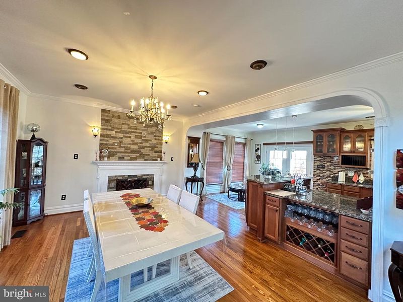 6109 Cloud Dr, Springfield, VA 22150