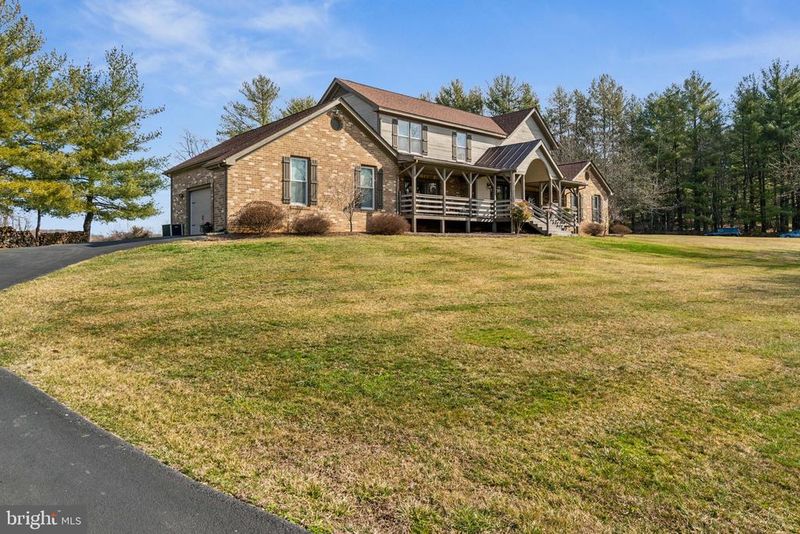 16759 Sommertime Ln, Hamilton, VA 20158