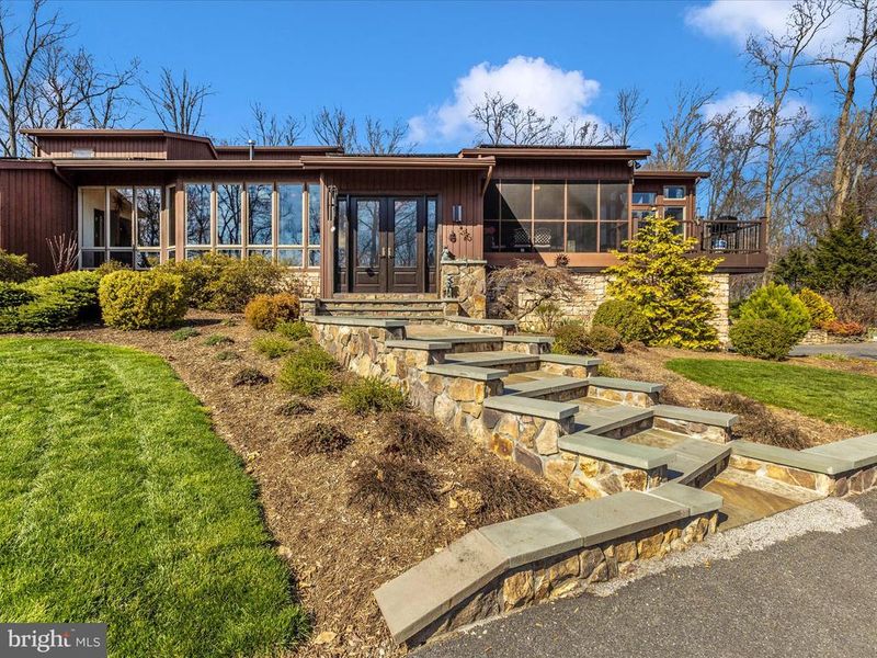 3948 Mar Lu Ridge Rd, Jefferson, MD 21755