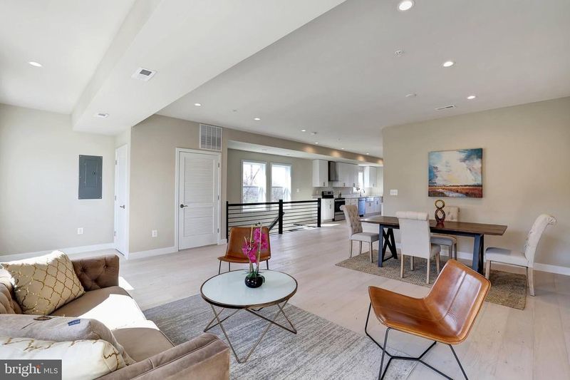 4000 D St SE, Washington, DC 20019