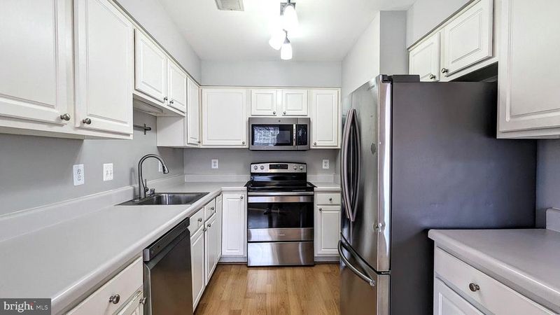 1009 Robin Hill Ter, Frederick, MD 21702