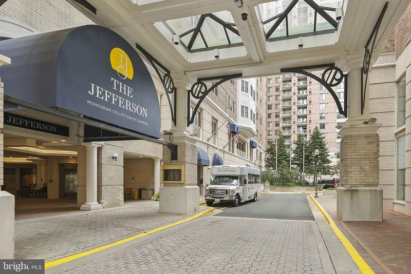 900 N Taylor St #808, Arlington, VA 22203