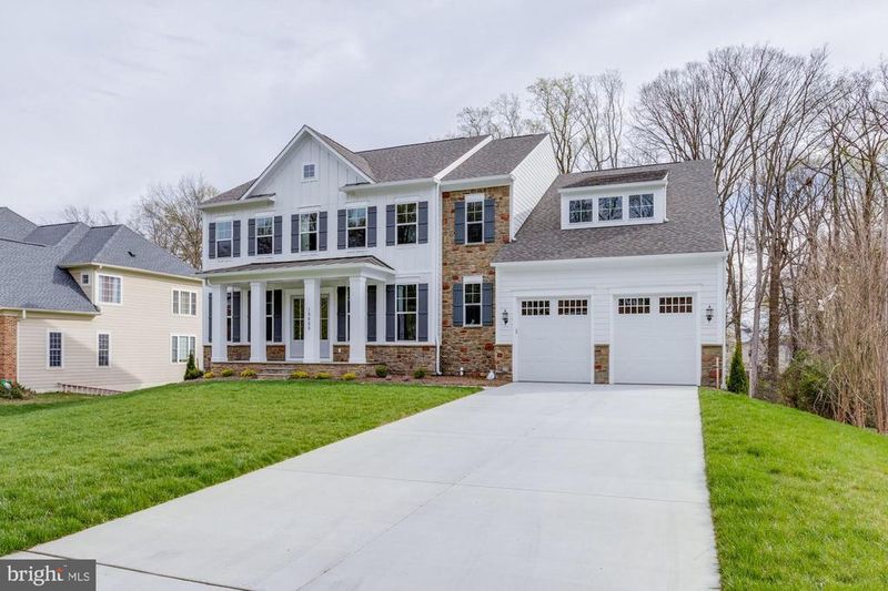 10809 Orchard St, Fairfax, VA 22030