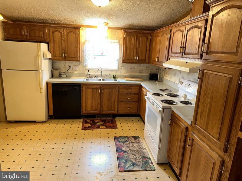 483 Keith Rd, Lothian, MD 20711
