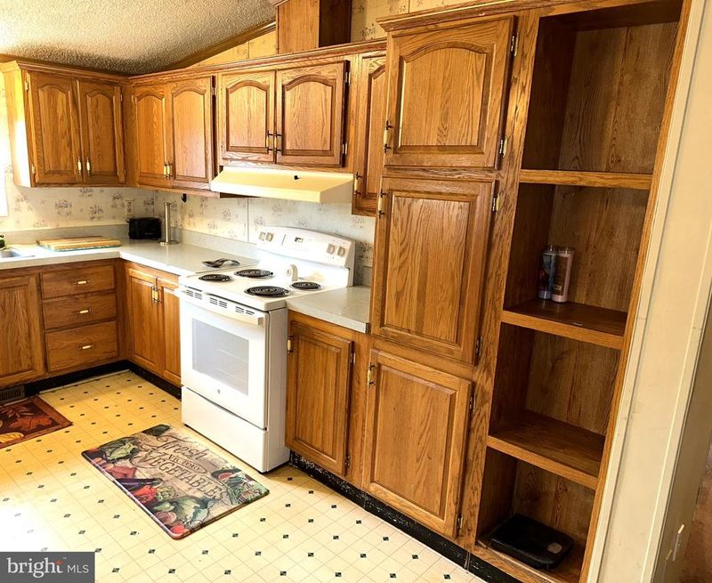 483 Keith Rd, Lothian, MD 20711