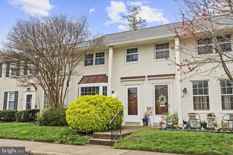 3742 Jason Ave, Alexandria, VA 22302