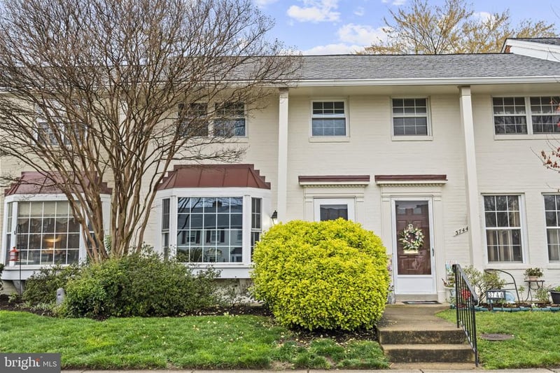 3742 Jason Ave, Alexandria, VA 22302