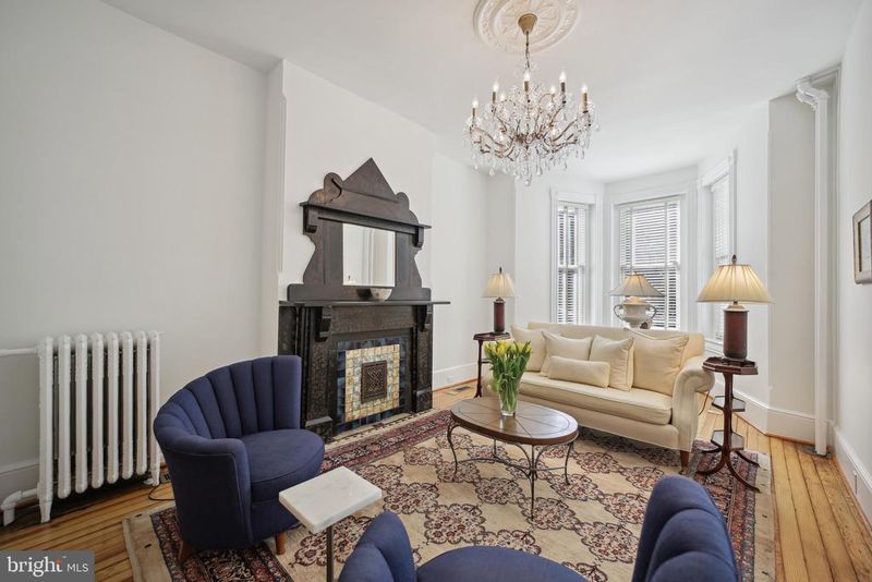326 E St NE, Washington, DC 20002