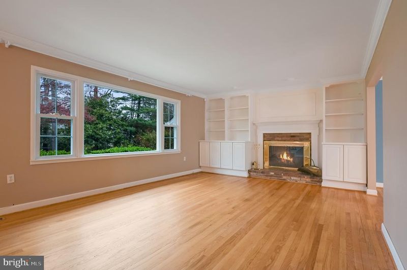 3119 Starboard Dr, Annapolis, MD 21403