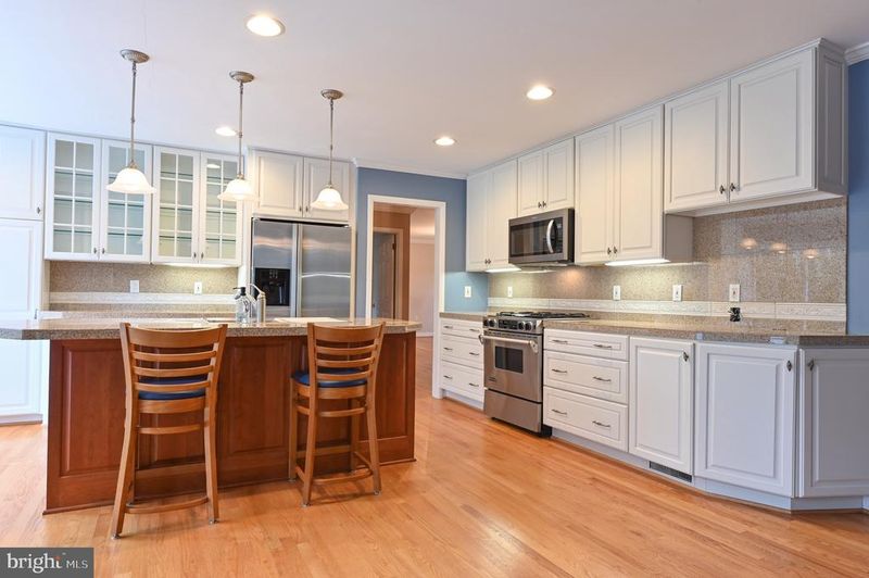 3119 Starboard Dr, Annapolis, MD 21403