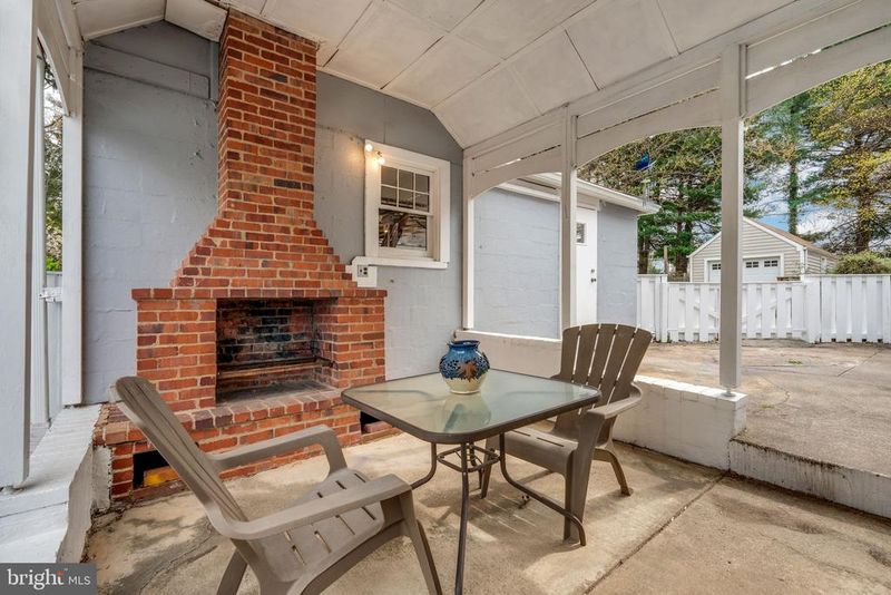 11403 Kenton Dr, Silver Spring, MD 20902