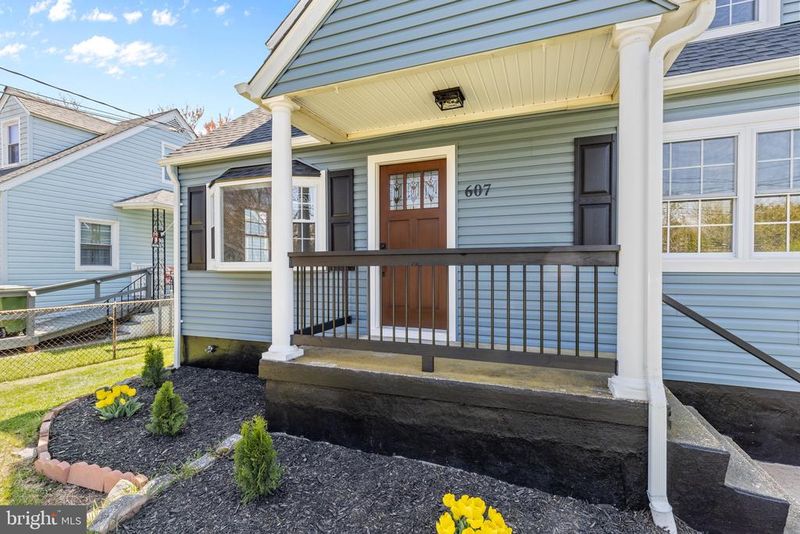 607 Cedar Hill Rd, Baltimore, MD 21225