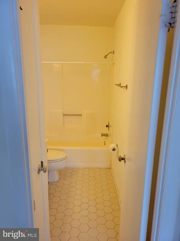 3853 Steppes Ct #B, Falls Church, VA 22041