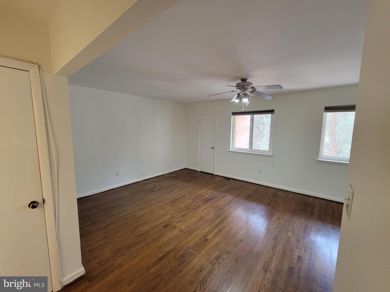 3853 Steppes Ct #B, Falls Church, VA 22041