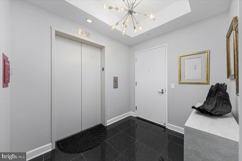 1881 N Nash St #702, Arlington, VA 22209