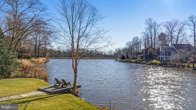 11577 Greenwich Point Rd, Reston, VA 20194
