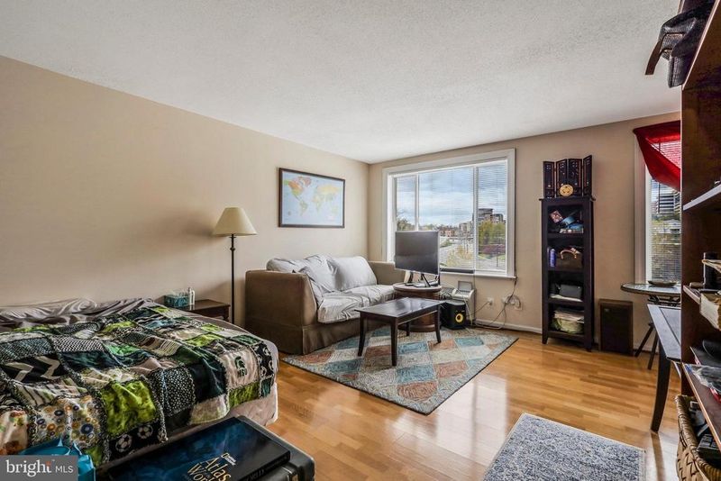 1730 Arlington Blvd #401, Arlington, VA 22209