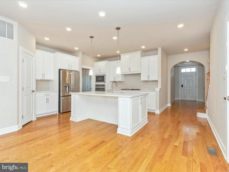 3838 Fulham Rd, Frederick, MD 21704