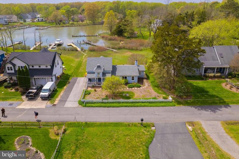 5930 Sneed Dr, Deale, MD 20751