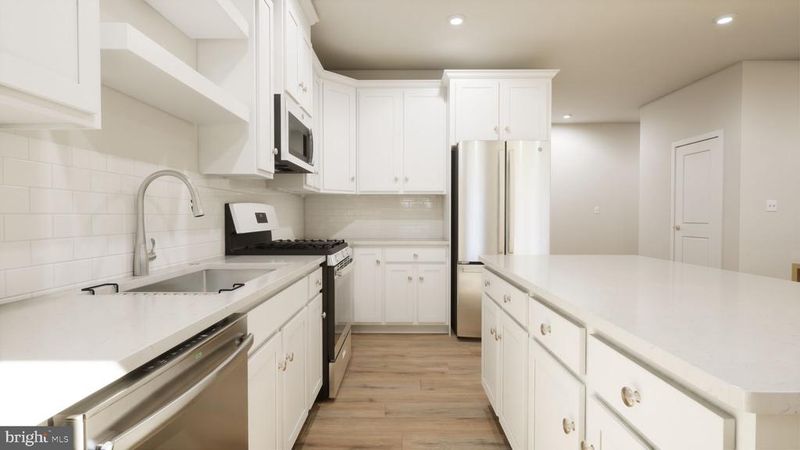 43348 Farringdon Sq, Broadlands, VA 20148