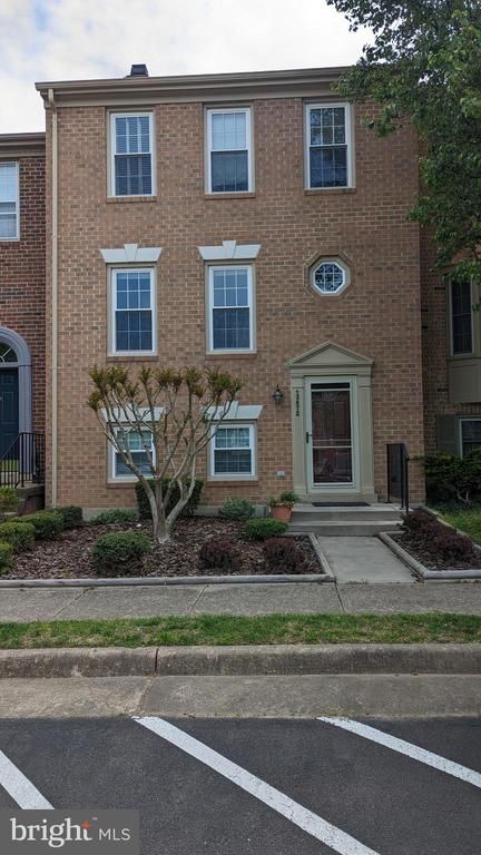 13872 Coleman Ct, Centreville, VA 20120