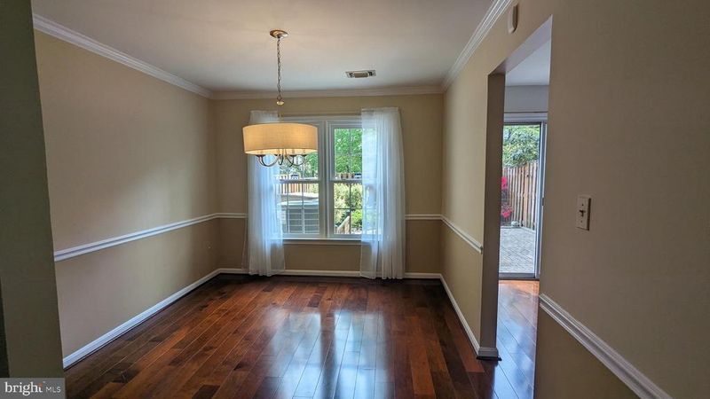 13872 Coleman Ct, Centreville, VA 20120