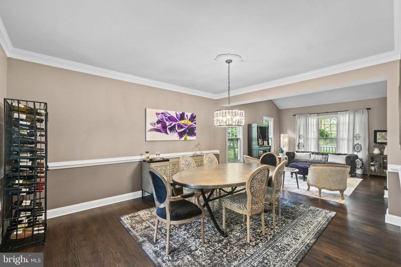 7648 Tomlinson Ave, Cabin John, MD 20818