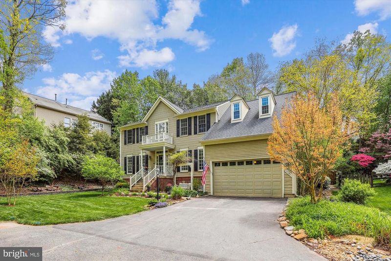 20584 Marsh Ct, Sterling, VA 20165