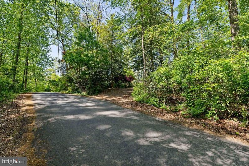1000 Manning St, Great Falls, VA 22066