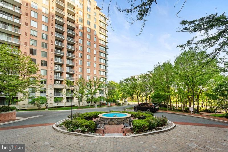 11700 Old Georgetown #1012, Rockville, MD 20852