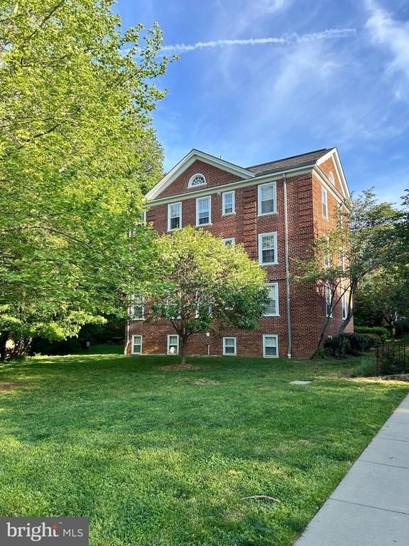3700 NW 39th St NW #D178, Washington, DC 20016