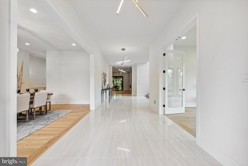 7102 Capitol View Dr, Mclean, VA 22101