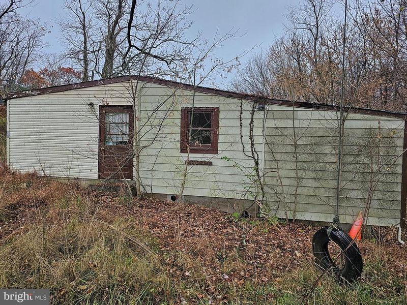 5512 Woodville Rd, Mount Airy, MD 21771