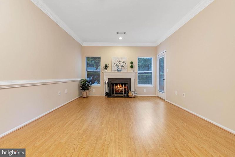 14313 Climbing Rose Way #102, Centreville, VA 20121