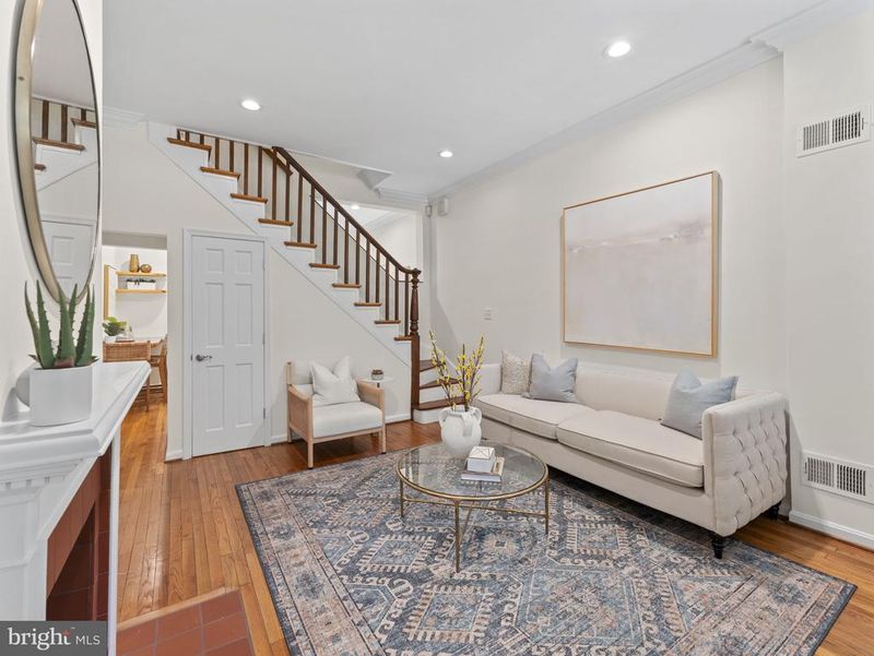 407 5th St NE, Washington, DC 20002