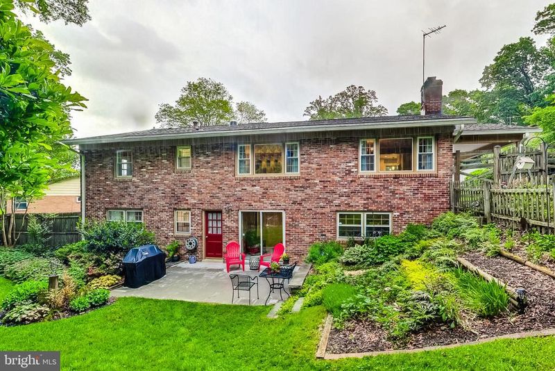 4 David Ct, Silver Spring, MD 20904