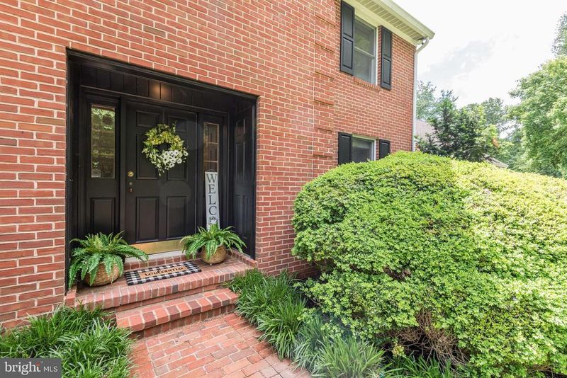 16120 Barnesville Rd, Boyds, MD 20841