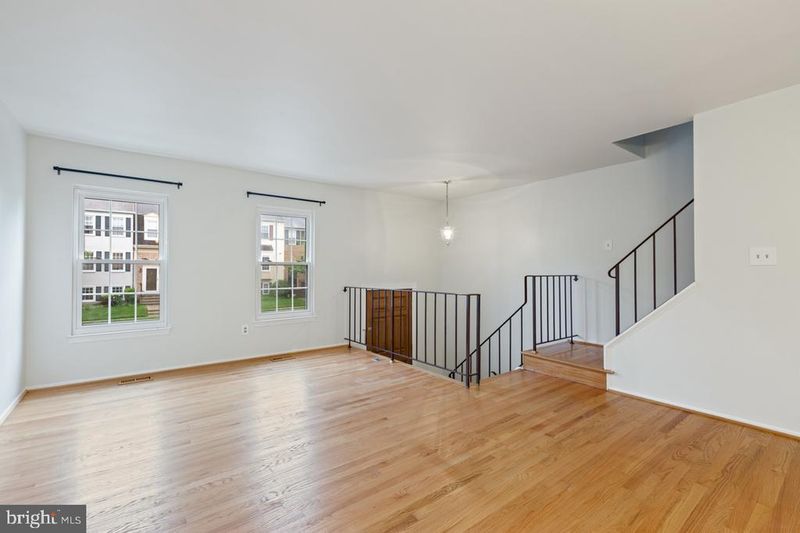 711 Ivy League Ln #22-130, Rockville, MD 20850