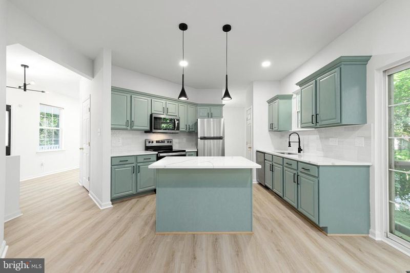 2032 S Langley St, Arlington, VA 22204