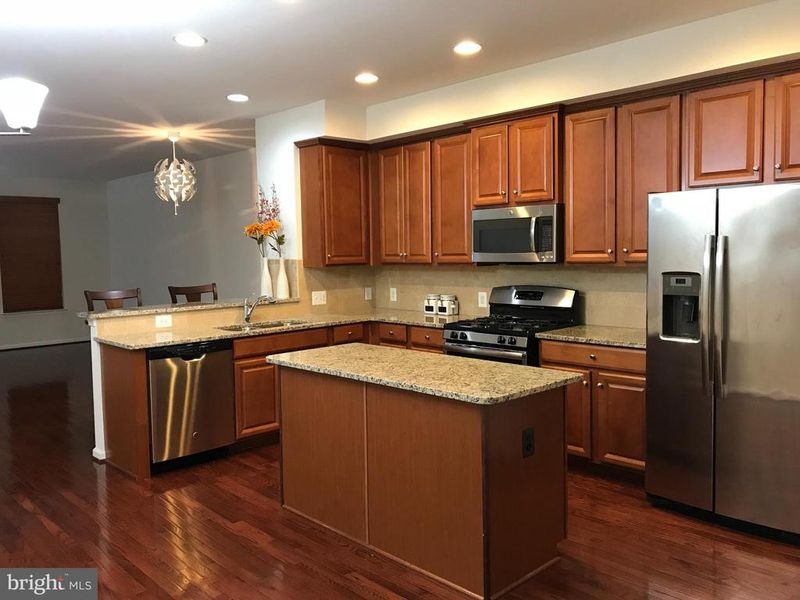24911 Coats Sq, Aldie, VA 20105