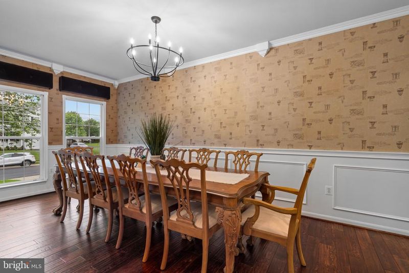 20658 Coppersmith Dr, Ashburn, VA 20147