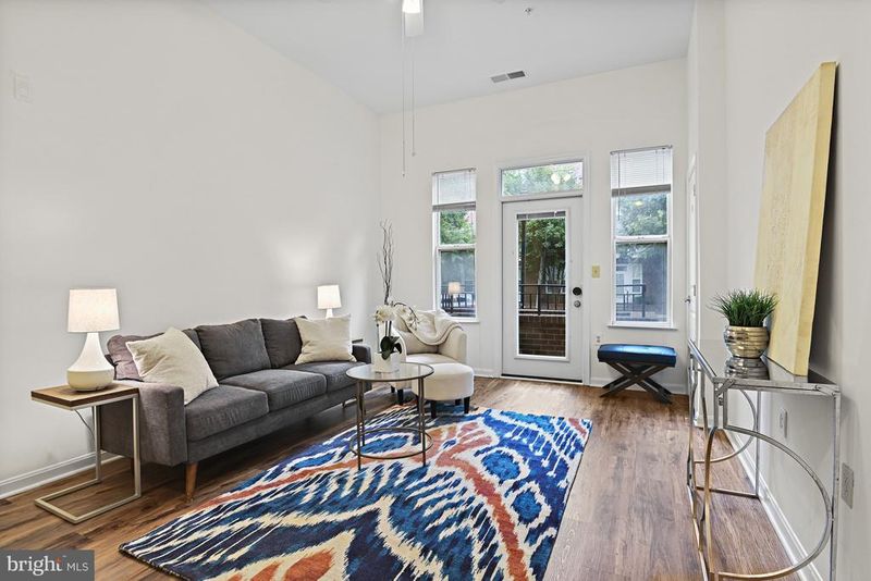 2655 Prosperity Ave #116, Fairfax, VA 22031