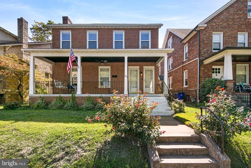 226 Carroll Pw #B, Frederick, MD 21701