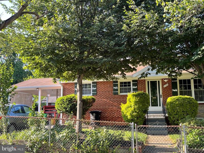 2126 Ruatan St, Adelphi, MD 20783